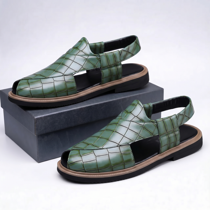 Casual yet durable men's Brenton outdoor sandals. Comfortable summer footwear for walking, hiking & adventure.
