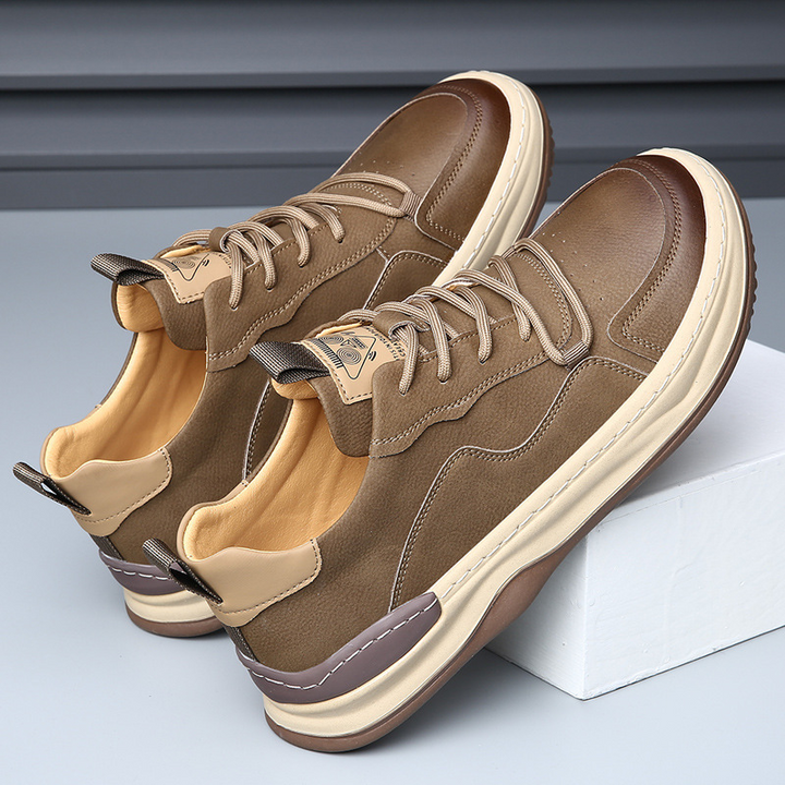 Green men's walking sneakers, comfortable and stylish footwear for daily casual wear.