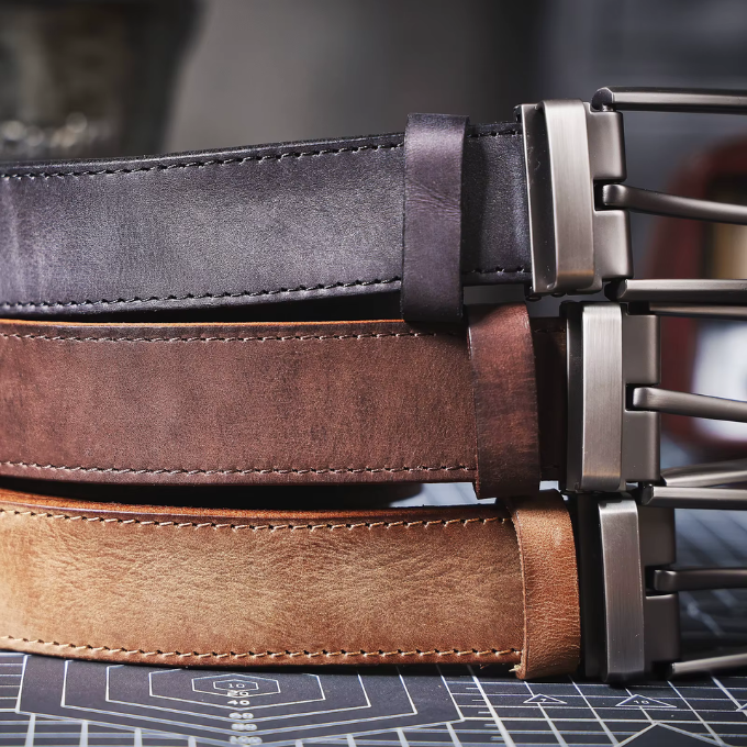 Men's timeless black Buckhorn full-grain leather belt, strong and elegant accessory.