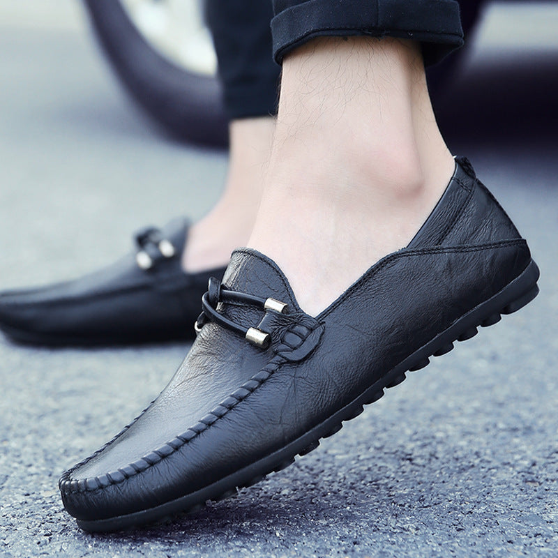 Classic Men's Cambridge slip-on loafers. Designed for everyday comfort and sophisticated style, perfect for men.