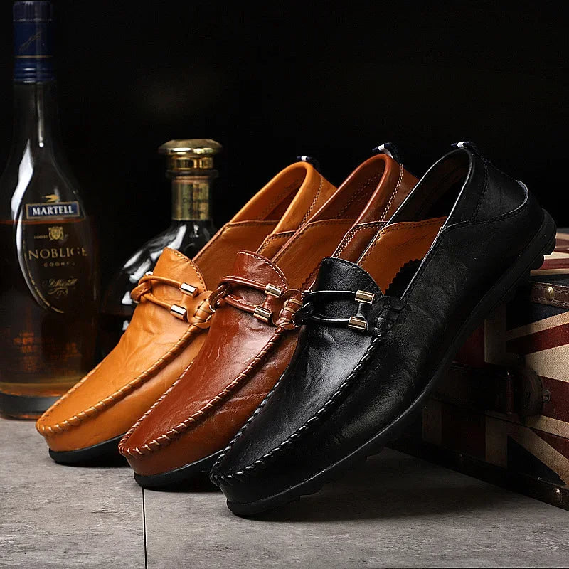 Everyday comfort men's Cambridge slip-on loafers. Classic style, perfect for sophisticated formal and casual men's shoes.
