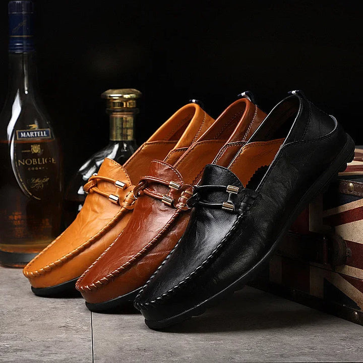 Everyday comfort men's Cambridge slip-on loafers. Classic style, perfect for sophisticated formal and casual men's shoes.