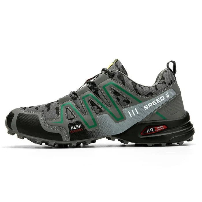 Men's camouflage orthopedic sneakers with a supportive cushioned sole, ideal for walking and comfort.