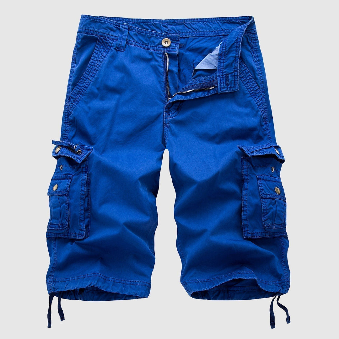 Durable men's cargo shorts. Multi-pocket design, adjustable hem, & relaxed fit ensure utility & comfort for any outing.