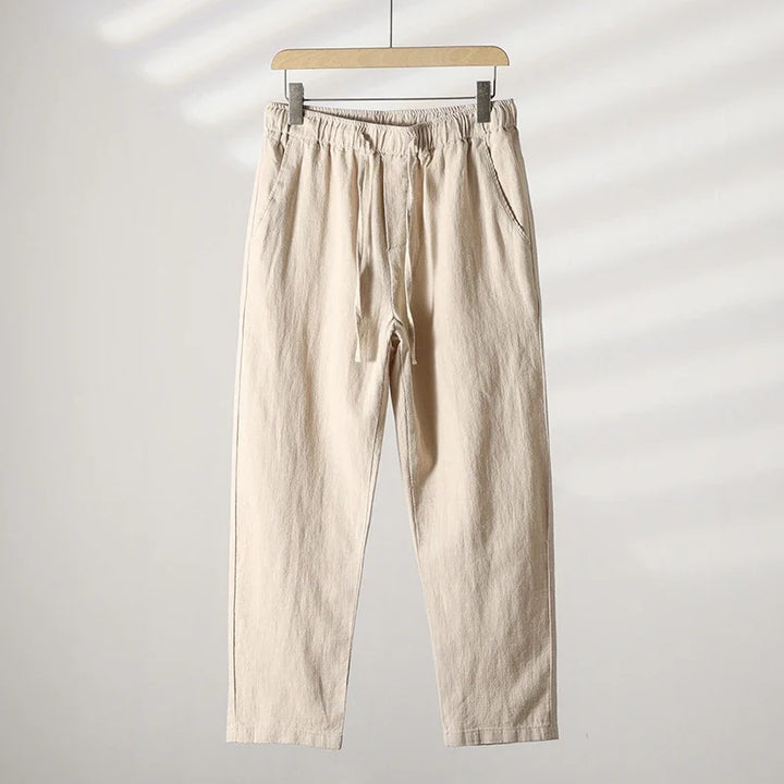 Stylish men's Casa casual pants, perfect for summer. Relaxed fit, lightweight comfort for warm weather.