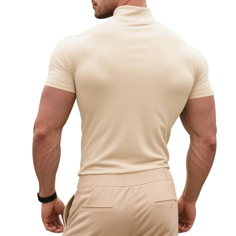 Stylish men's slim fit t-shirt in soft fabric, perfect for a modern, fitted casual look and fashion.