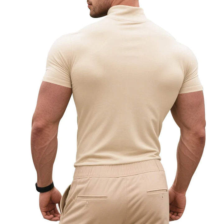 Stylish men's slim fit t-shirt in soft fabric, perfect for a modern, fitted casual look and fashion.