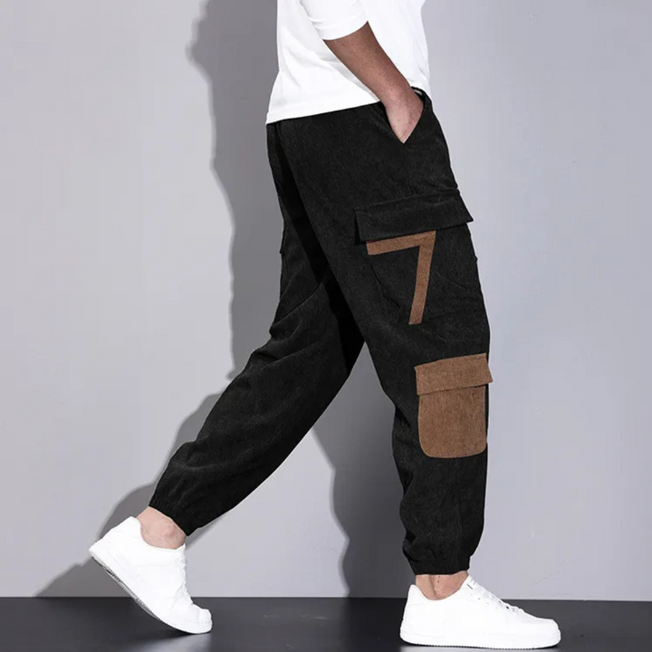 Men's casual baggy cargo trousers for everyday comfort & streetwear style.