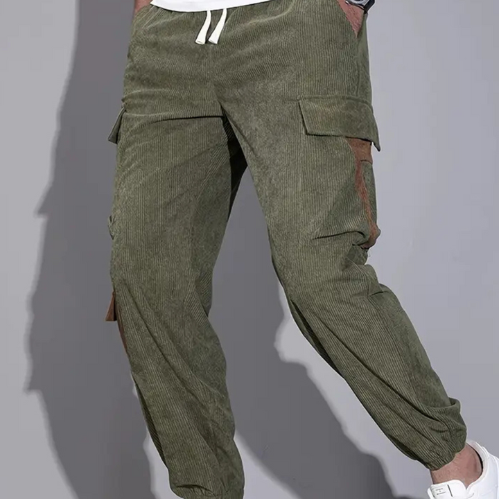 Durable men's baggy cargo pants with multiple utility pockets, perfect for casual & streetwear outfits.
