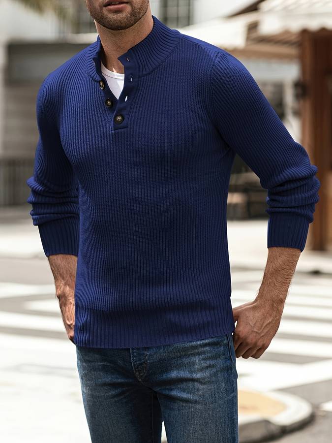Versatile men's capri sweater for year-round comfort. This stylish pullover knitwear is ideal for everyday fashion.