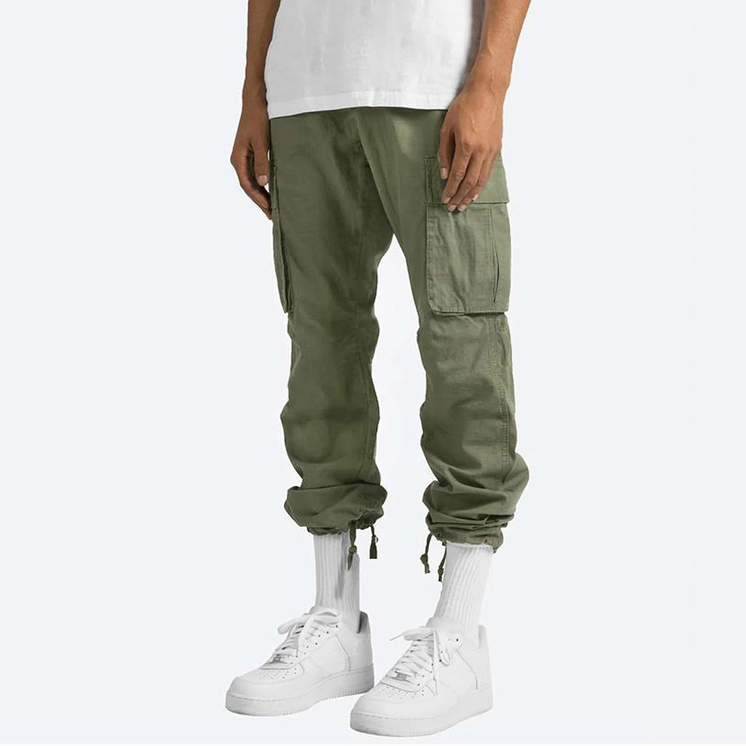 Everyday fashion men's cargo pants, relaxed fit for ultimate comfort and style.
