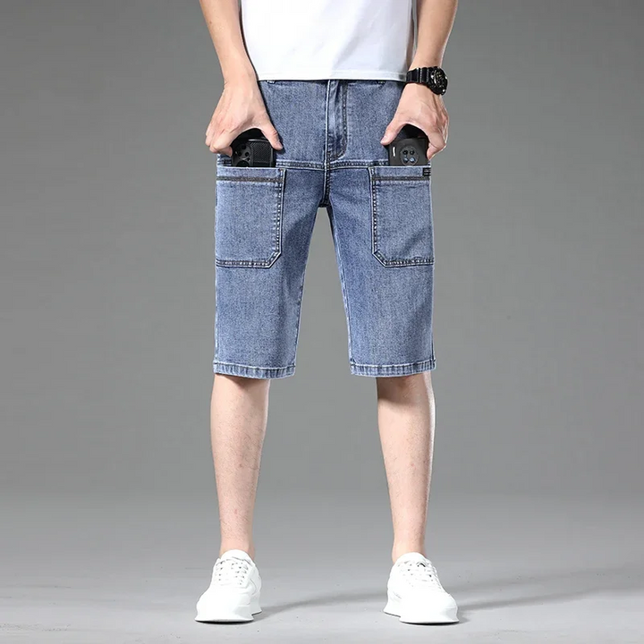 Stylish men's casual shorts, multi-pocket utility design, relaxed fit for ultimate everyday comfort.