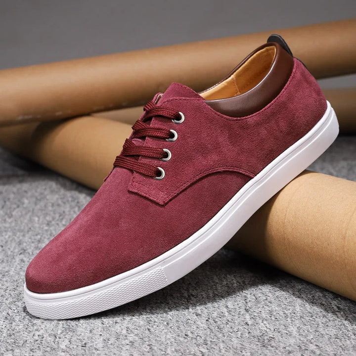 Versatile men's sneakers, perfect for everyday fashion & comfortable walking.