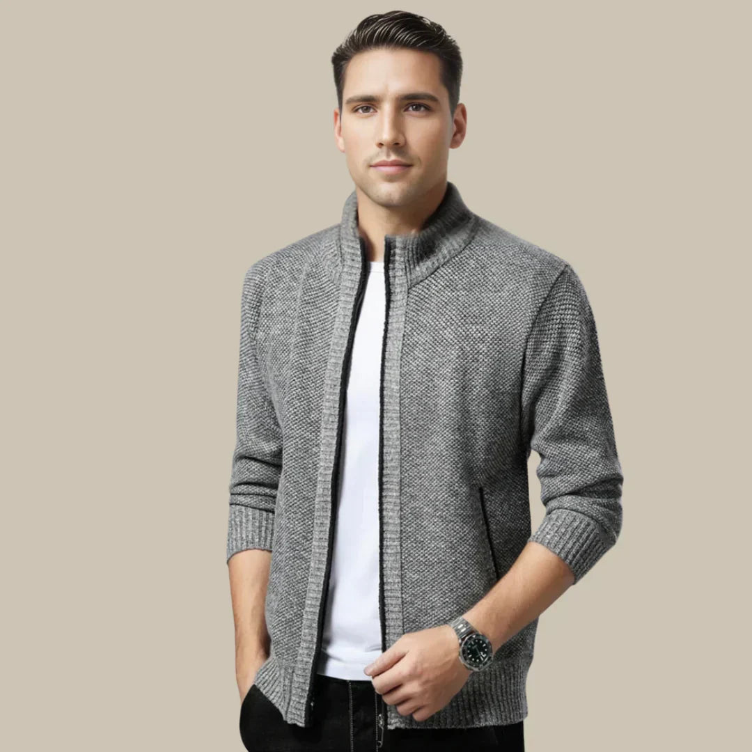 Stylish men's gray full-zip vest, perfect for comfortable everyday layering. Versatile casual cardigan.