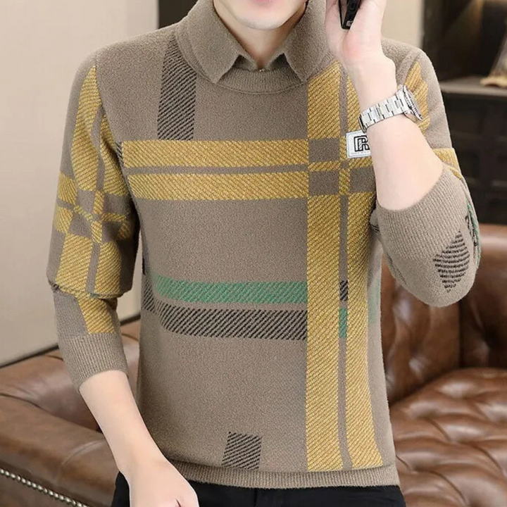 Men's casual knit sweater in a timeless design. Comfortable long-sleeve pullover for everyday wear.