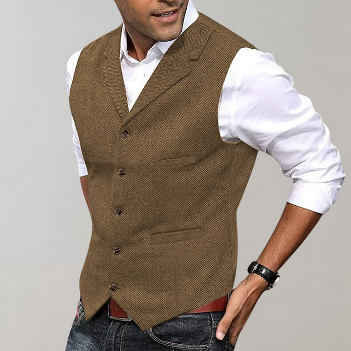 Hugo men's casual chic knit vest, a stylish gilet for versatile layering and modern men's fashion.