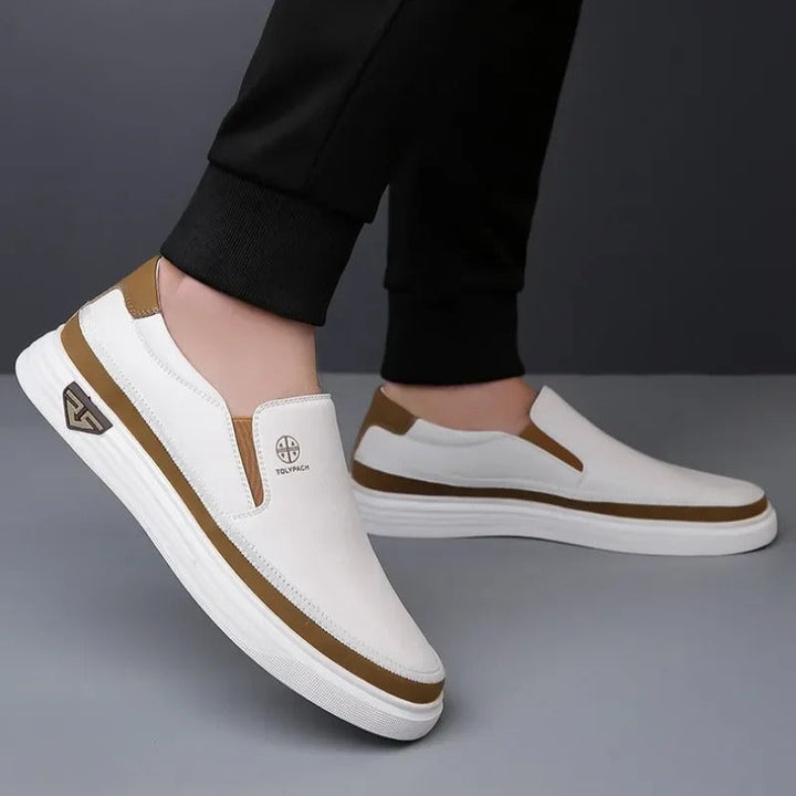 Men's fashion slip-on leather shoes, combining casual style with everyday comfort.