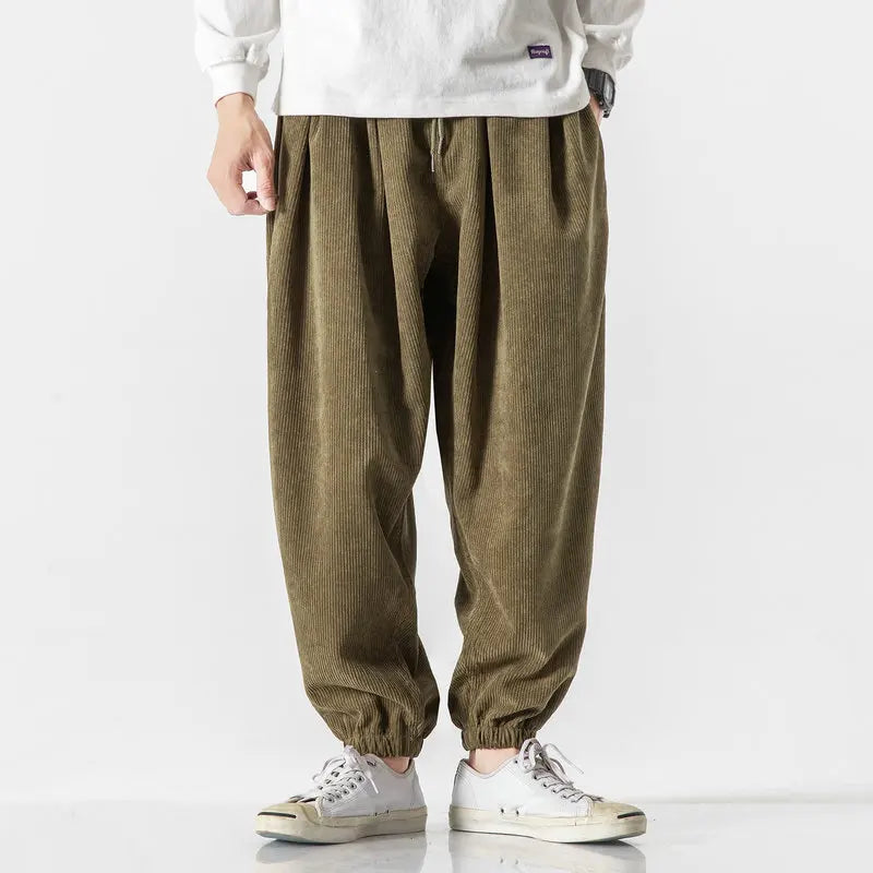 Versatile men's corduroy bottoms in a relaxed fit, ideal for effortless casual outfits.