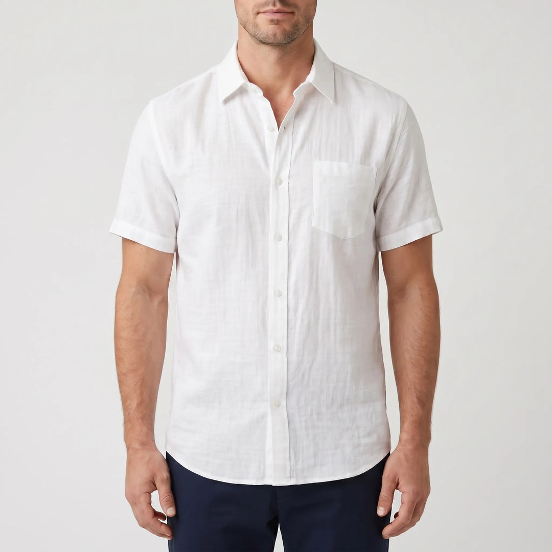 Versatile men's short-sleeve summer shirt. Casual button-down, relaxed fit for warm weather fashion.