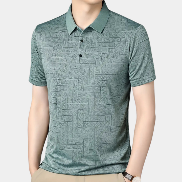 Versatile men's classic short sleeve t-shirt. Perfect casual top for any wardrobe essential.