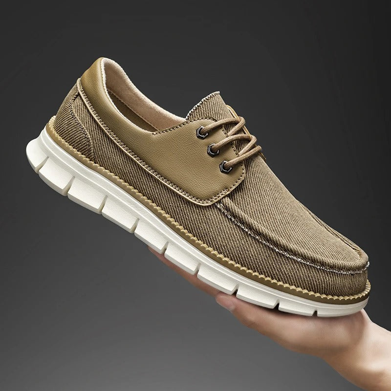Stylish men's casual loafers, ultimate comfort in an easy slip-on design for everyday fashion.