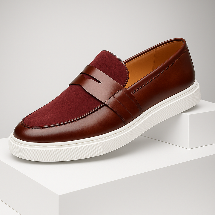 Stylish navy blue men's loafers, offering cushioned comfort and easy slip-on convenience.