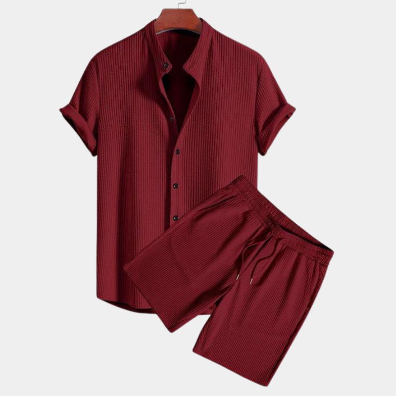 Modern men's casual two-piece polo set, mandarin collar, perfect for relaxed summer style.