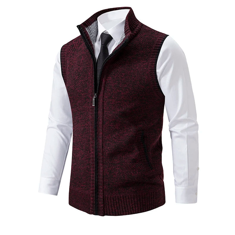 Durable men's wool full-zip vest, featuring a protective plaid lining. Ideal for cooler weather & layering.