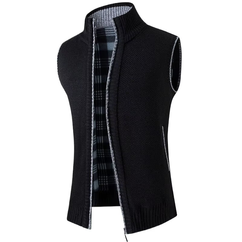 Stylish men's full-zip wool vest, featuring a detailed plaid lining. Great for winter fashion & warmth.
