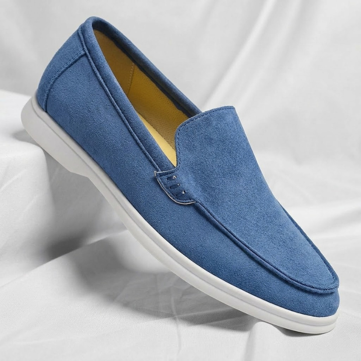 Men's Chester slip-on loafers in black leather, perfect for everyday comfort & versatile styling.