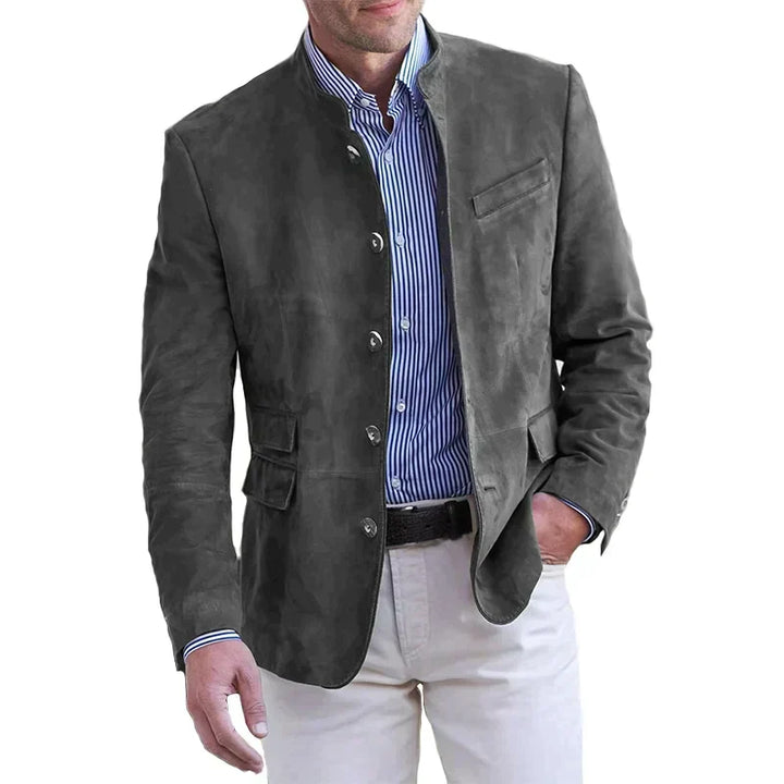 Man wearing a versatile men's classic coat, ideal for everyday wear & adaptable to all seasons.