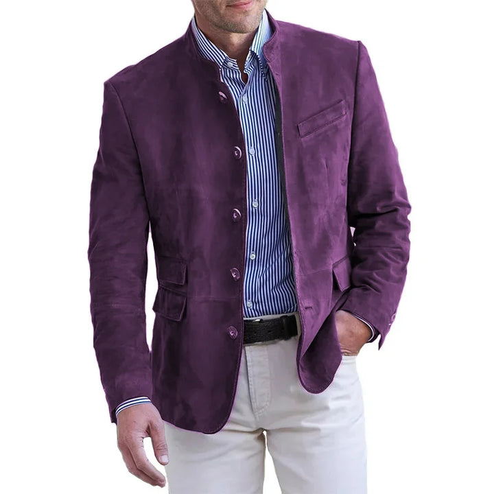 Elegant men's classic coat, a timeless piece of versatile outerwear for any season.