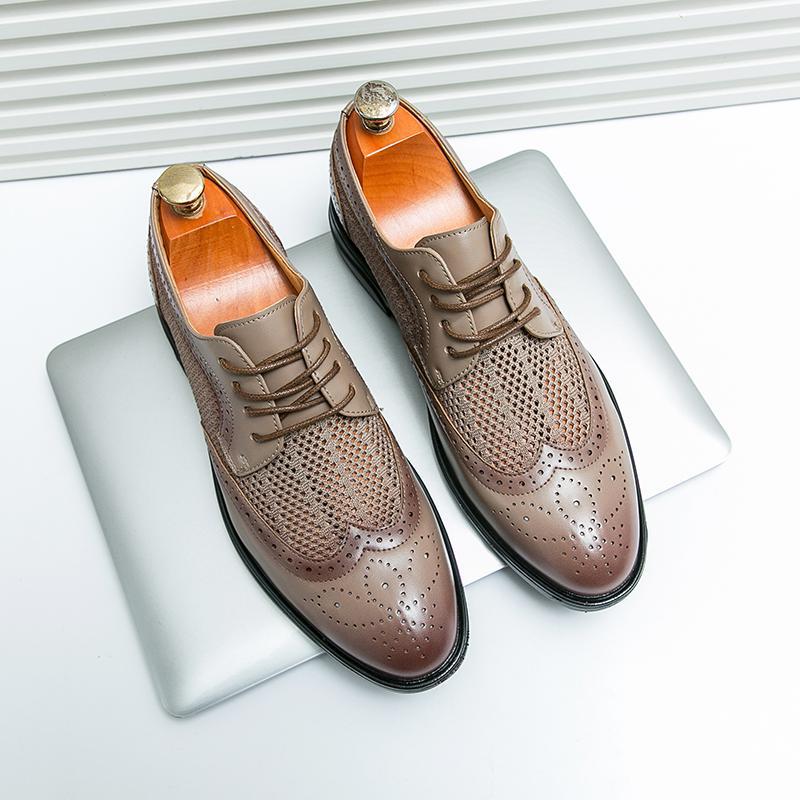 Stylish men's brogue oxford dress shoes, perfect for elegant business and sophisticated men's fashion.