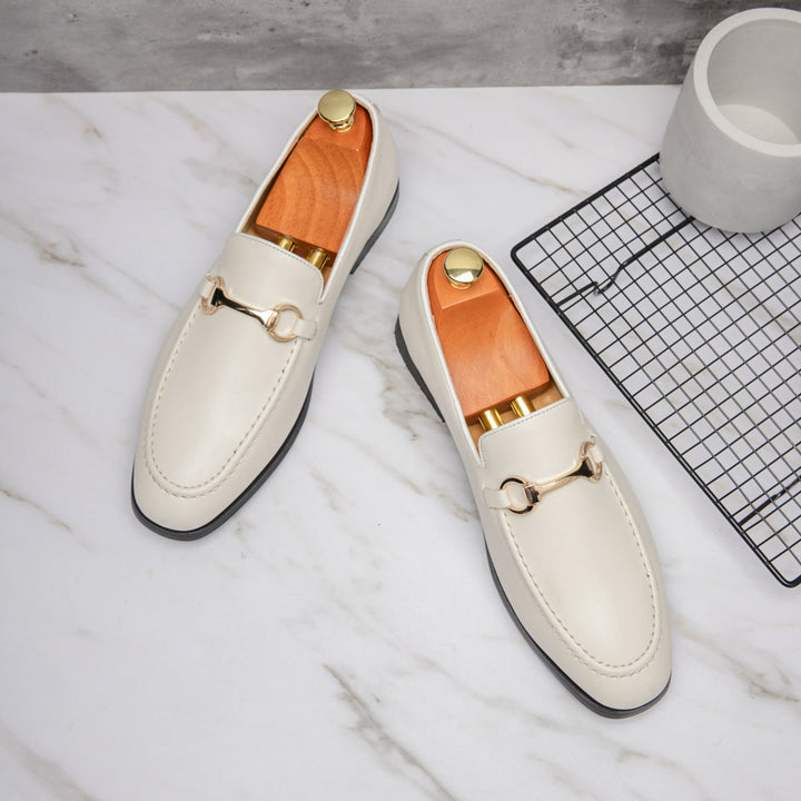 Stylish men's casual loafers, black slip-on dress shoes for relaxed yet elegant fashion.