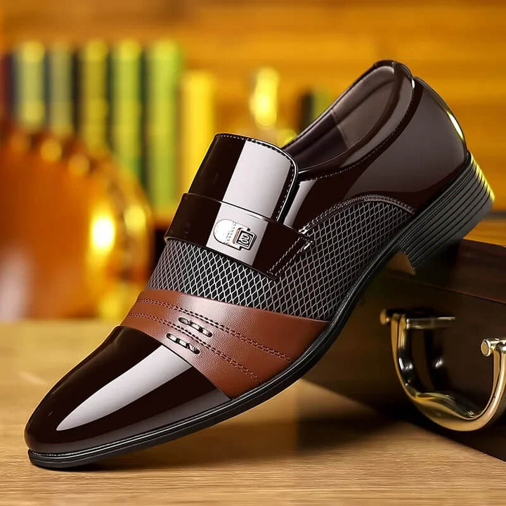 Comfortable & durable men's classic style dress shoes, black leather, suitable for long office wear & formal events.