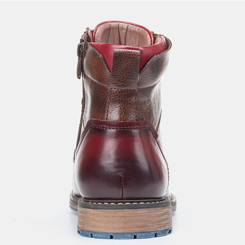 Timeless men's black leather Oxford boots, a classic choice for any sophisticated look.