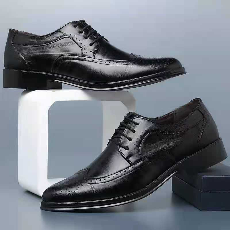 Men's classic black leather pointed toe dress shoes for formal events & business attire, sophisticated & elegant footwear.