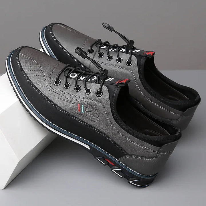 Sleek black men's Oxford dress shoes, a timeless classic style for sophisticated formal events and versatile business looks.