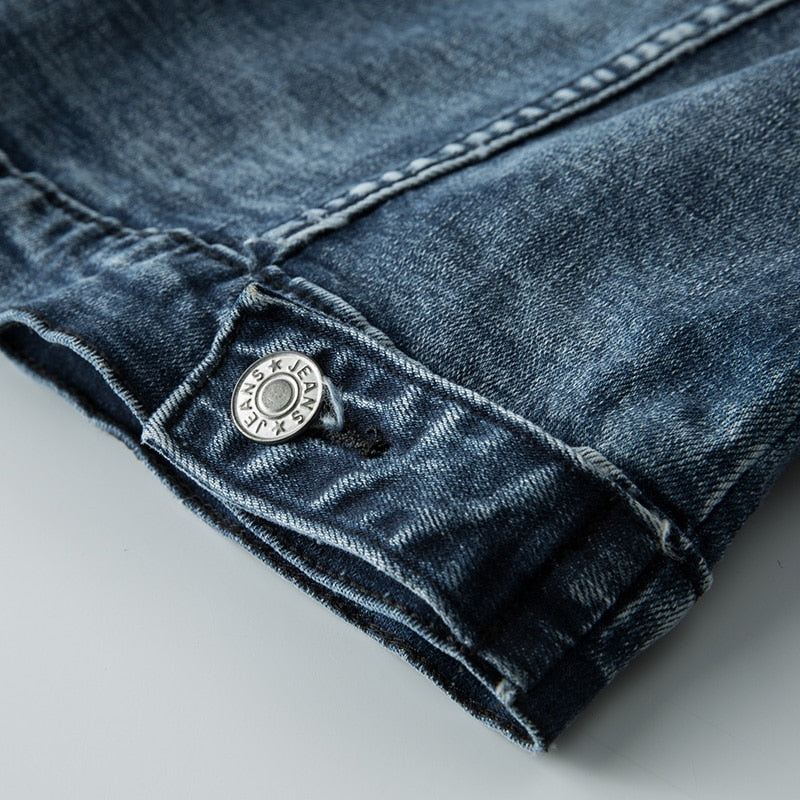 Stylish men's blue denim jacket, classic Archer fit. Essential casual outerwear, ideal for versatile fall fashion looks.
