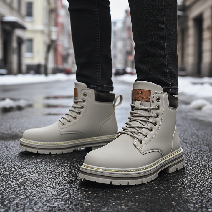 Men's classic brown lace-up casual boots, perfect for autumn and winter weather