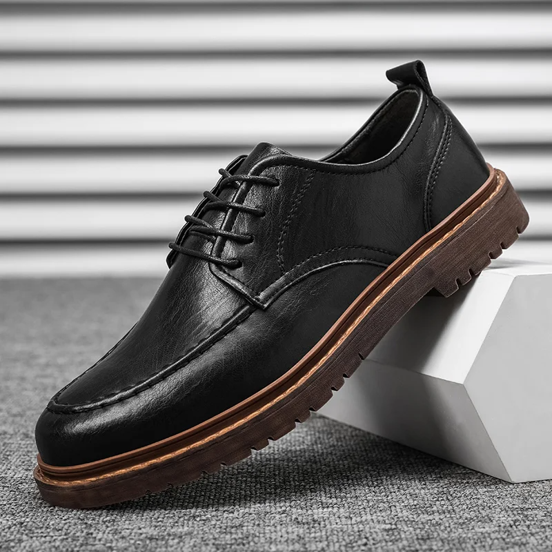 Essential men's classic lace-up Derby shoes in brown, versatile for formal & casual wear. Durable, comfortable footwear.