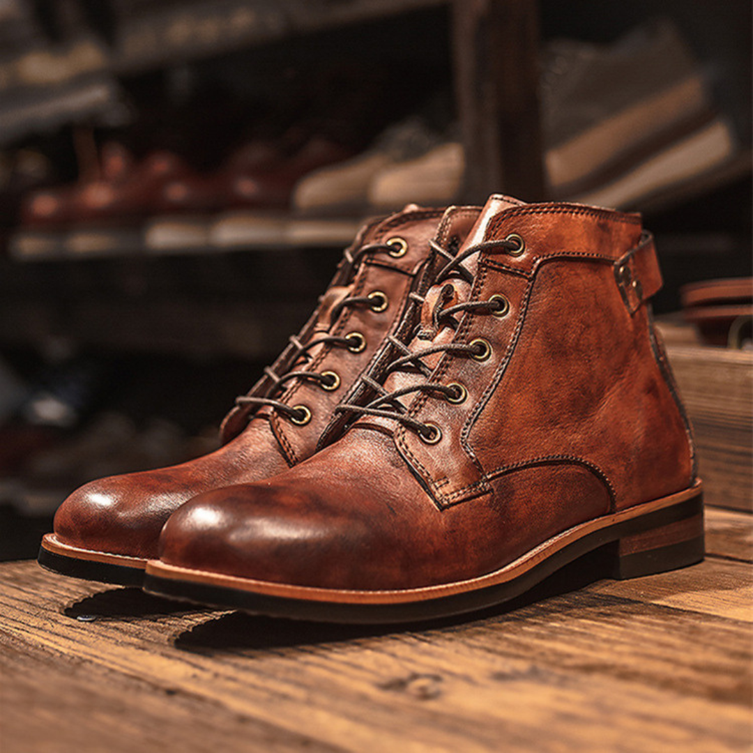 Cassian men's comfort boots, a timeless classic with robust design for all-day wear & superior foot support.