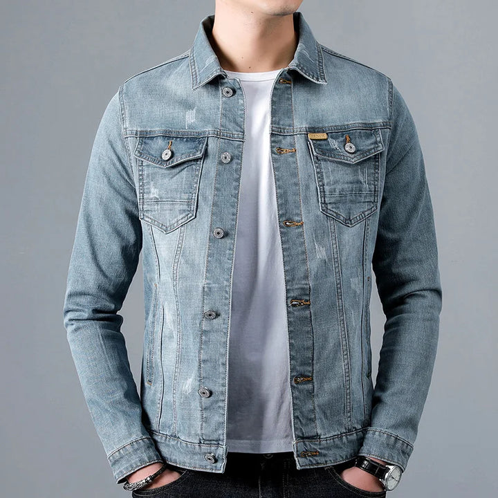 Comfortable men's classic casual jacket, combining everyday style with practical outerwear.