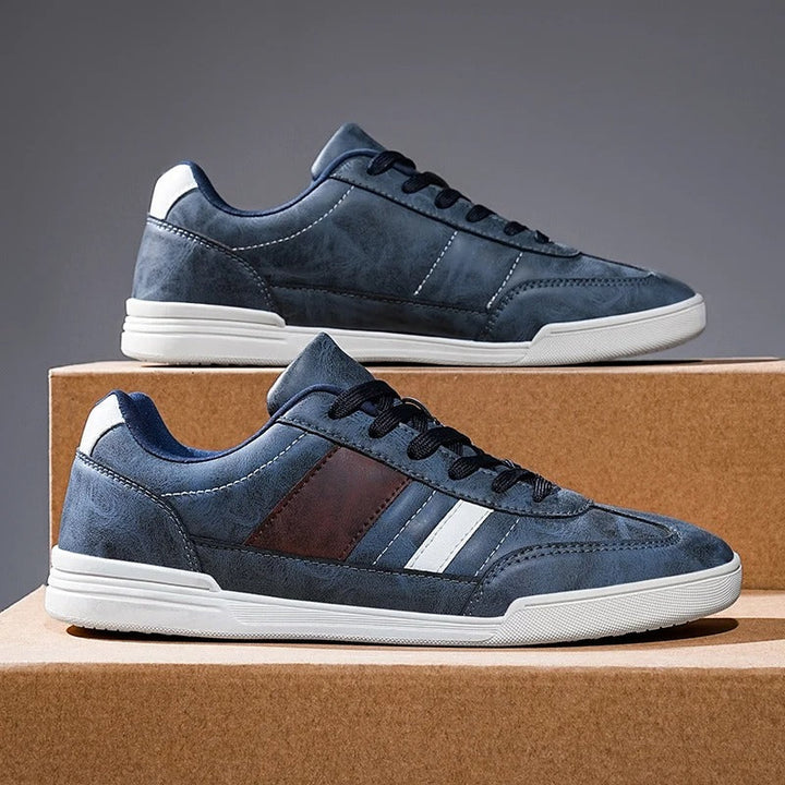 Men's everyday comfort sneakers, featuring a distressed look & classic casual style for walking.