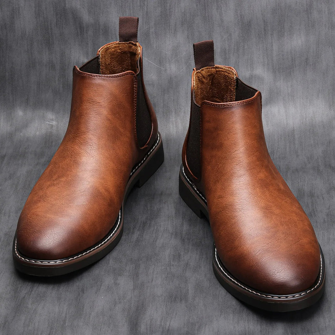 Comfortable men's classic Chelsea boots, durable sole, perfect for all-day wear, timeless design.