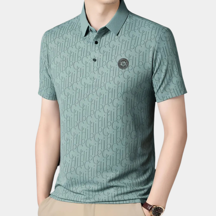 Men's classic comfort polo shirt in a versatile solid color, perfect for casual wear and everyday style.