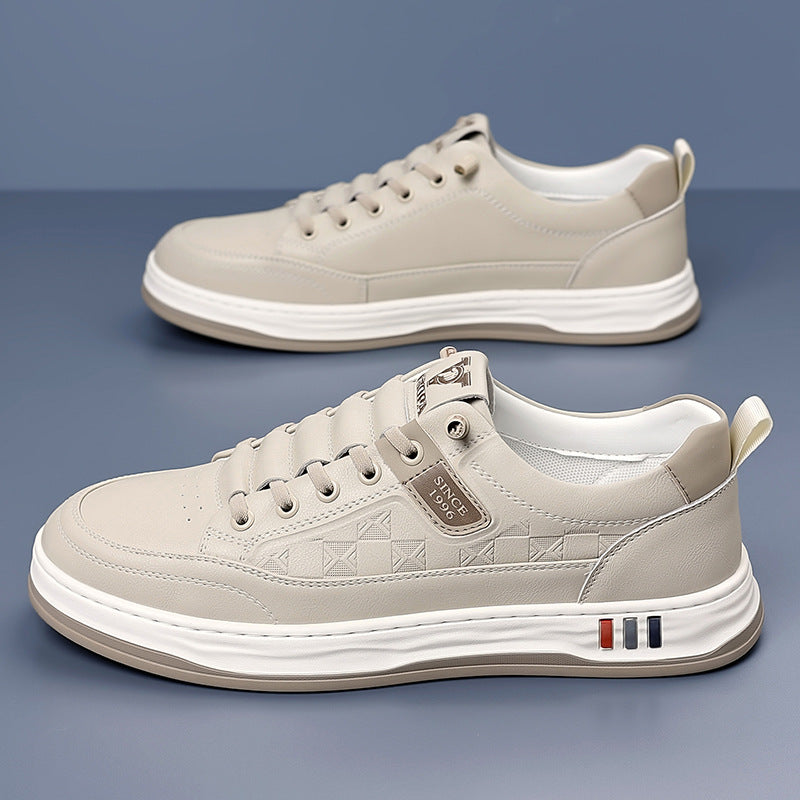 Comfortable men's casual brown sneakers, ideal for daily fashion and walking.