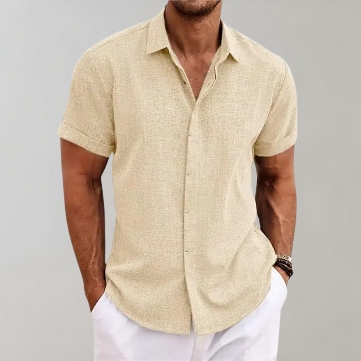 Trendy men's short sleeve button-up shirt in navy, ideal for casual wear