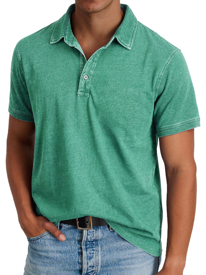 Relaxed fit men's polo shirt in a timeless style, ideal casual top for summer and everyday fashion.