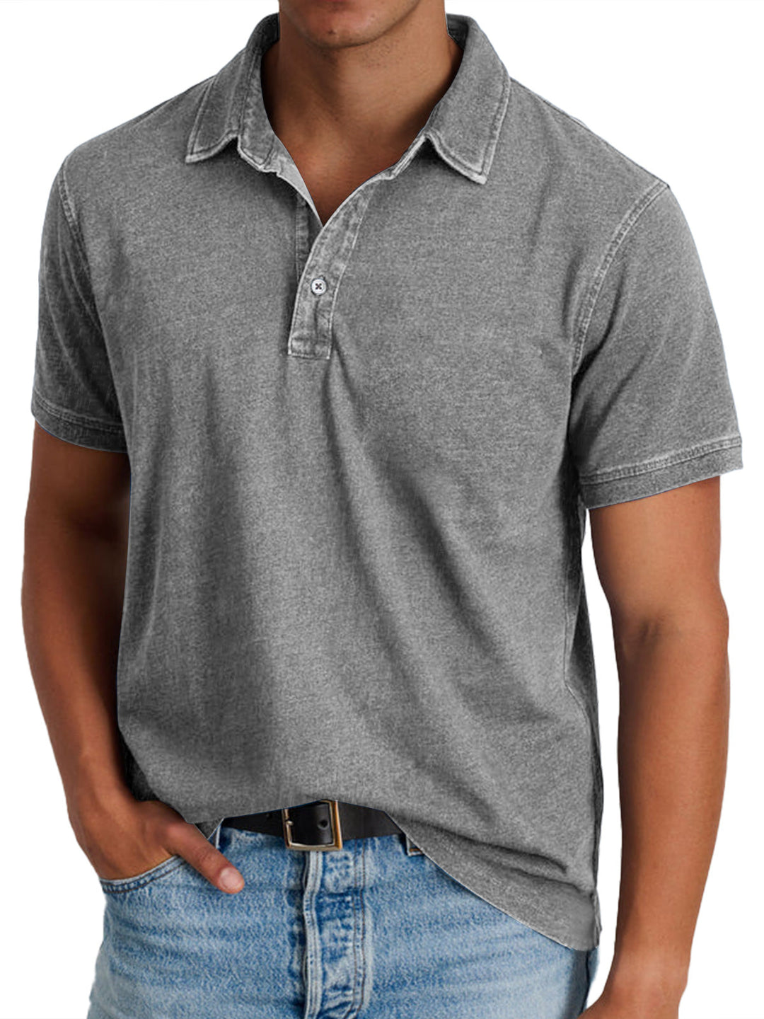 Comfortable men's short sleeve polo shirt, classic fit for a smart casual look. Essential men's fashion.